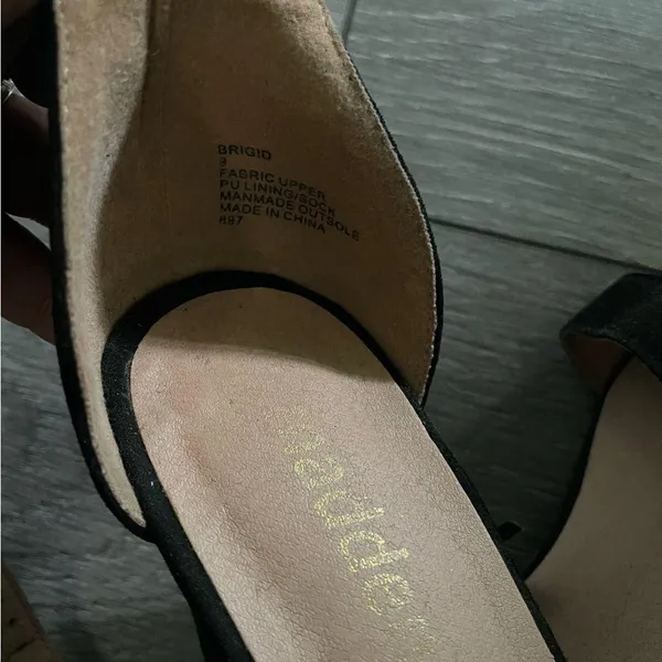 Madden Girl Black 3.5 in Heels - Image 3