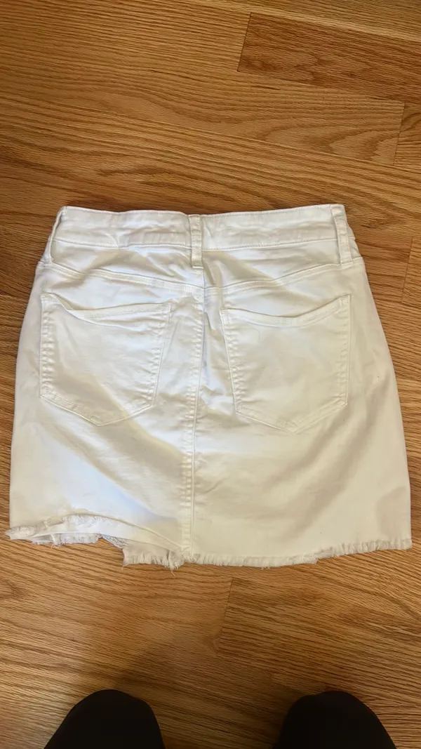 White Jean Skirt Size 2 - Image 3