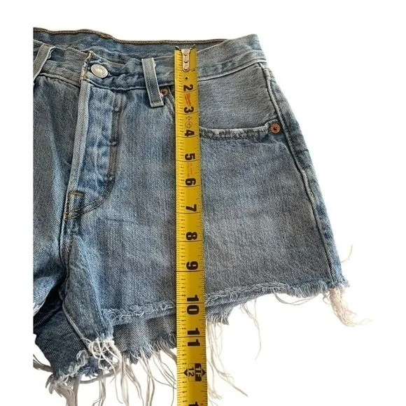 Levi's 501 Denim Shorts Womens 25 Blue High Rise Distressed Frayed Boho‎ Summer - Image 5