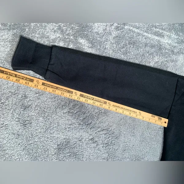 Gymshark Black Cropped Sweatshirt small - Image 6