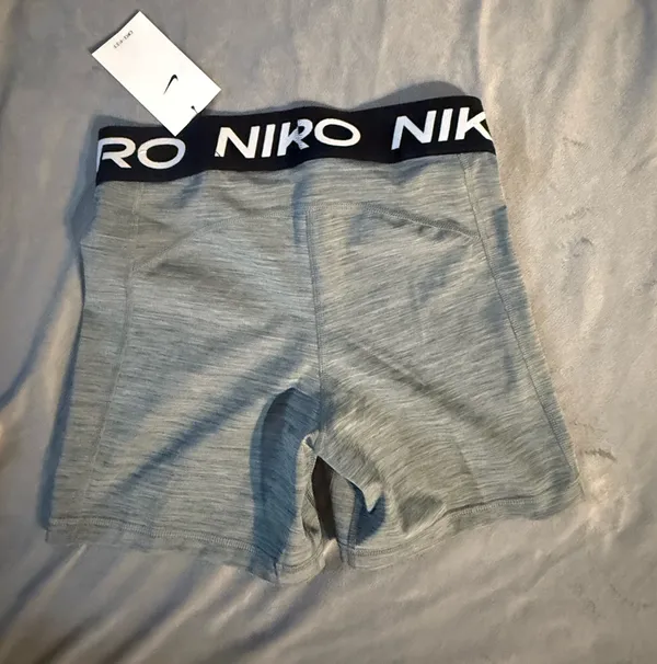 Nike Pro Shorts Spandex Dri-Fit - Image 2