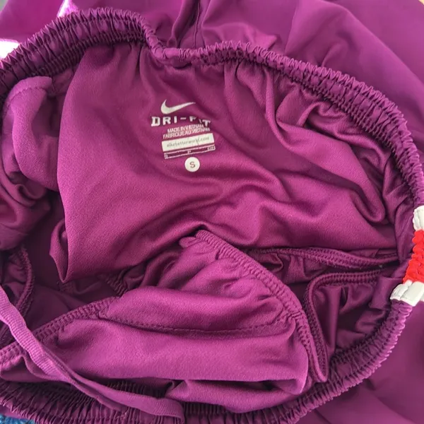 Nike Women's Purple and Pink Running Shorts Sz S - Image 6