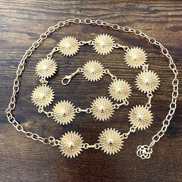 Gold Y2K Sunburst Celestial Boho Chain Belt, Fits 25-44.5 Inches, X7GA1268 - Image 6