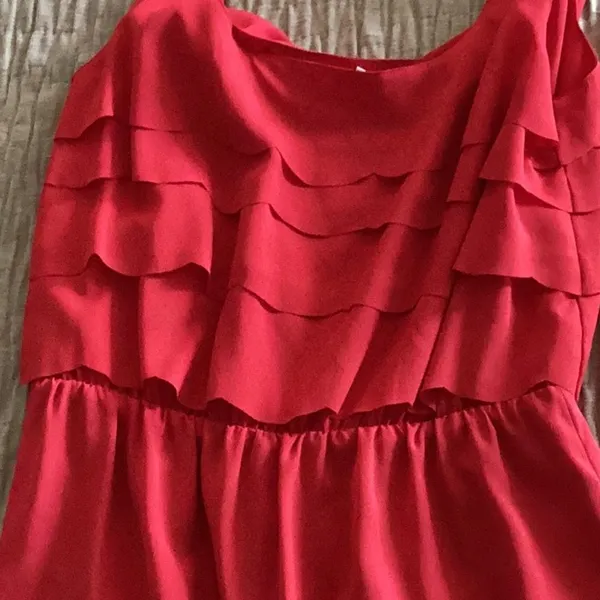 Elegant Red Sleeveless Dress - Image 5