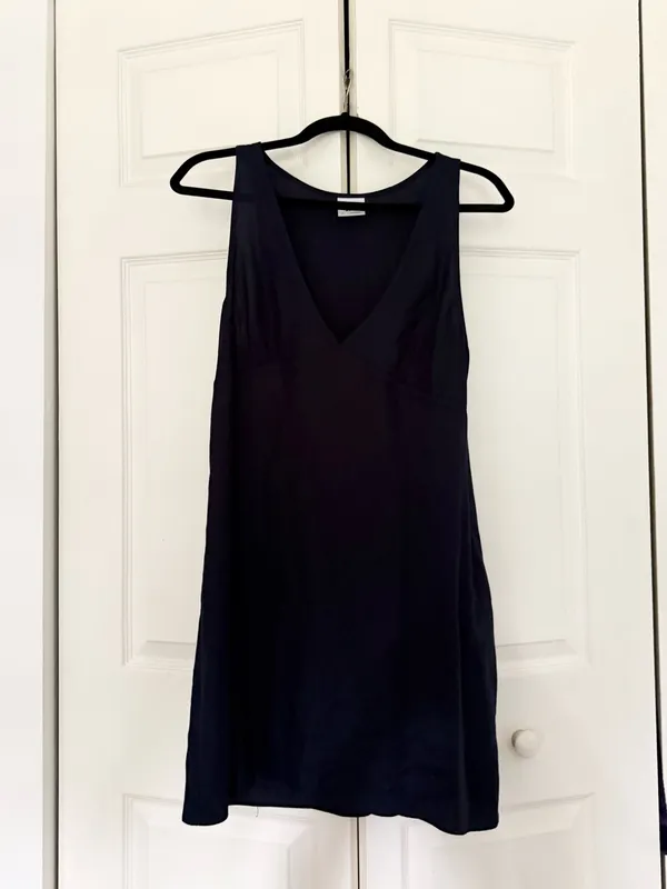 Aritzia Sunday Best Theo Dress Navy Blue V-Neck Mini Fit & Flare Dress Medium - Image 4