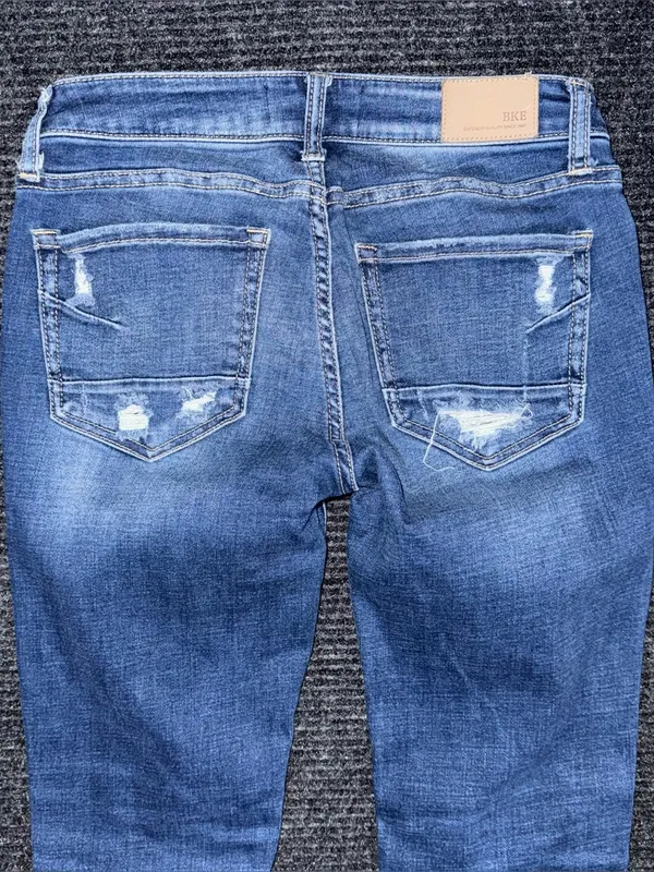 Buckle BKE Stella Slim Fit Low Rise Jeans Distressed Sz 26 x 27.5 AXB111A - Image 4