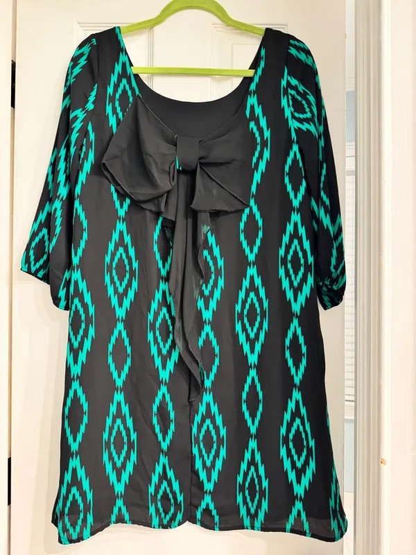 Green Geometric Cocktail Dress - Image 2