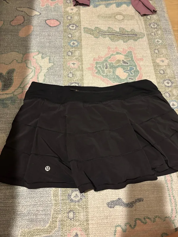 Lululemon Tennis Black Skirt - Image 4