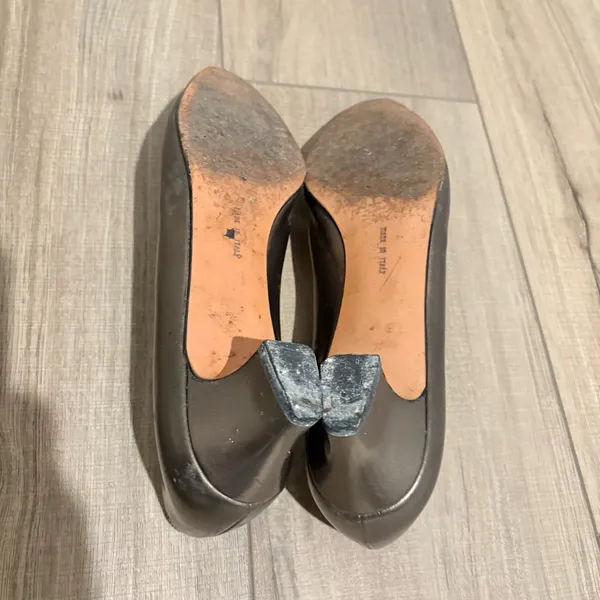 Salvatore Ferragamo Vintage Block‎ Heel Pump Bronze Metallic Size 8.5 AAA - Image 7