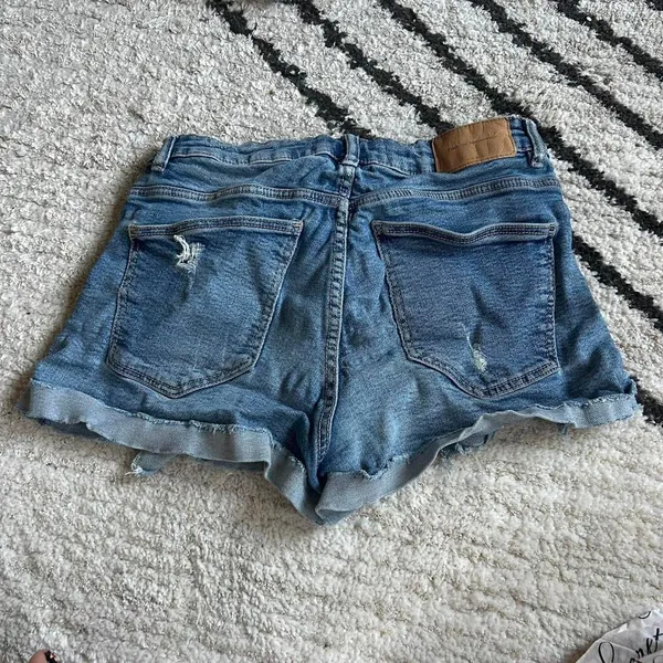 Zara Distressed short shorts - Image 2