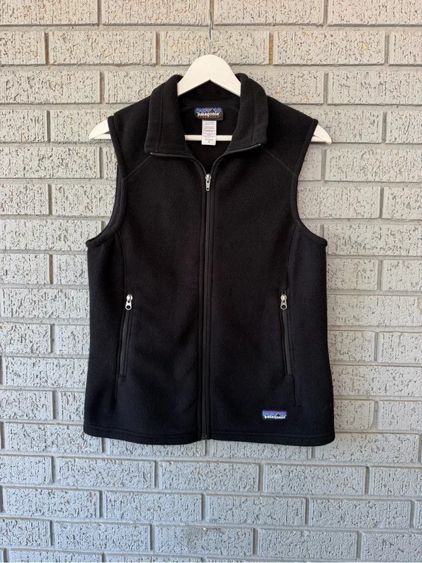 Patagonia Women’s Synchilla Vest Black Size Medium - Image 3