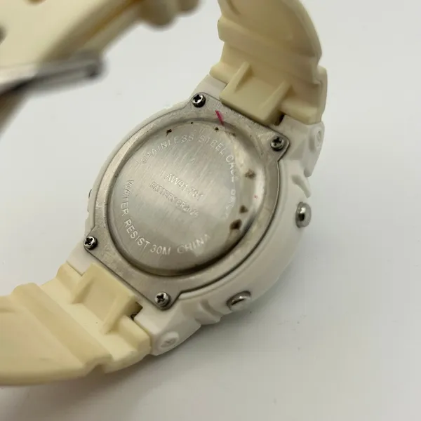 White Digital Sports Watch 30M WR Stainless Steel , 40mm Working New Battery - Image 6
