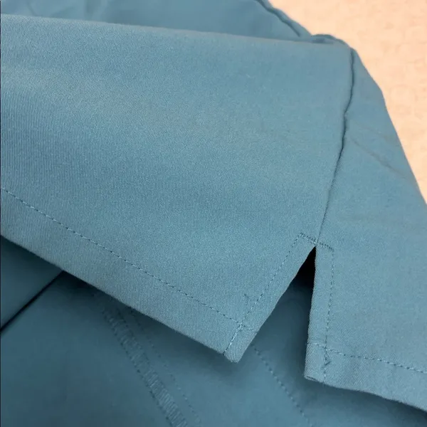 Figs Ocean Blue Scrub Top style FW1100 Size XS - Image 6