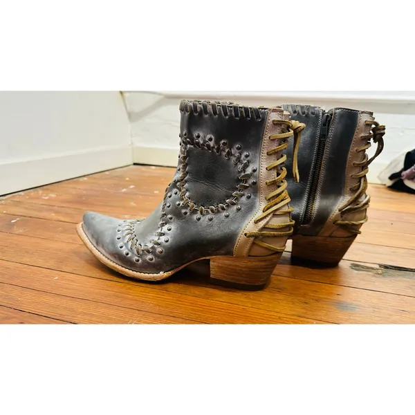 FREEBIRD Black Walker Style Leather Whip Lace Western Detail Bootie size 10 - Image 6