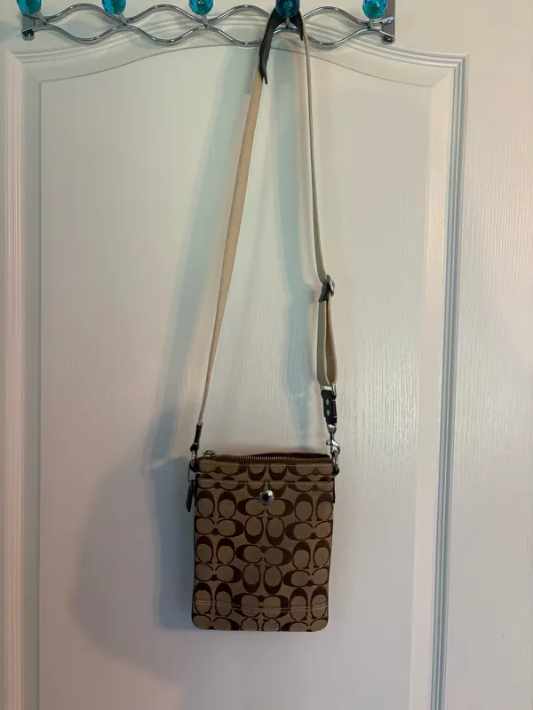 Coach Crossbody Purse Vintage - Image 9