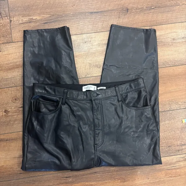 Abercrombie & Fitch Black Vegan Leather Pants Ankle Straight Ultra High Rise 16S - Image 3