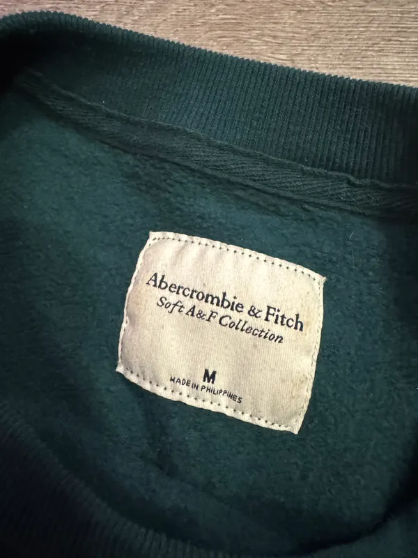 Abercrombie Crew Neck - Image 3