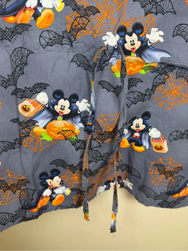 Disney Vampire Mickey Halloween Scrub Top XL Drawstring Waist Three Pocket - Image 8