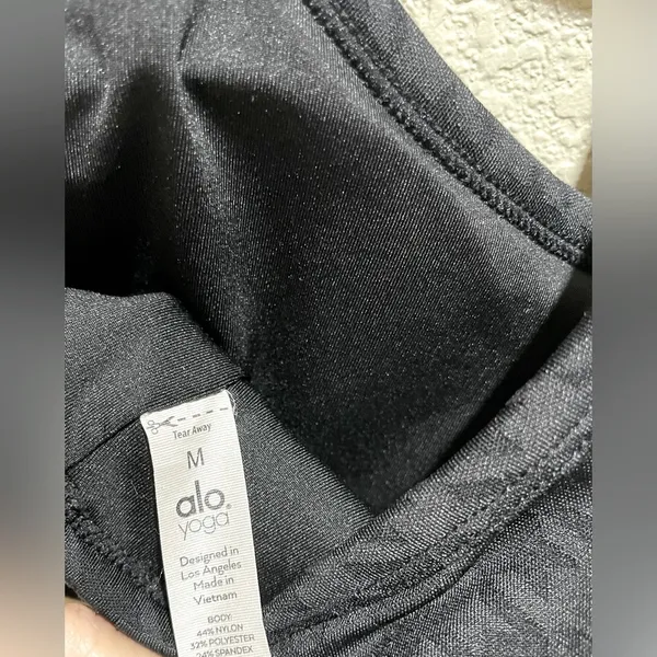 Alo Yoga Houndstooth Gratitude Padded Sports Bra Black Grey Size M - Image 6