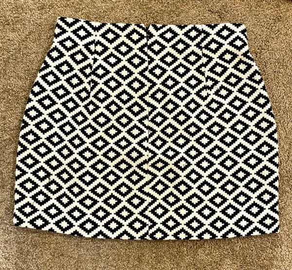 || Black and white print mini skirt - Image 2