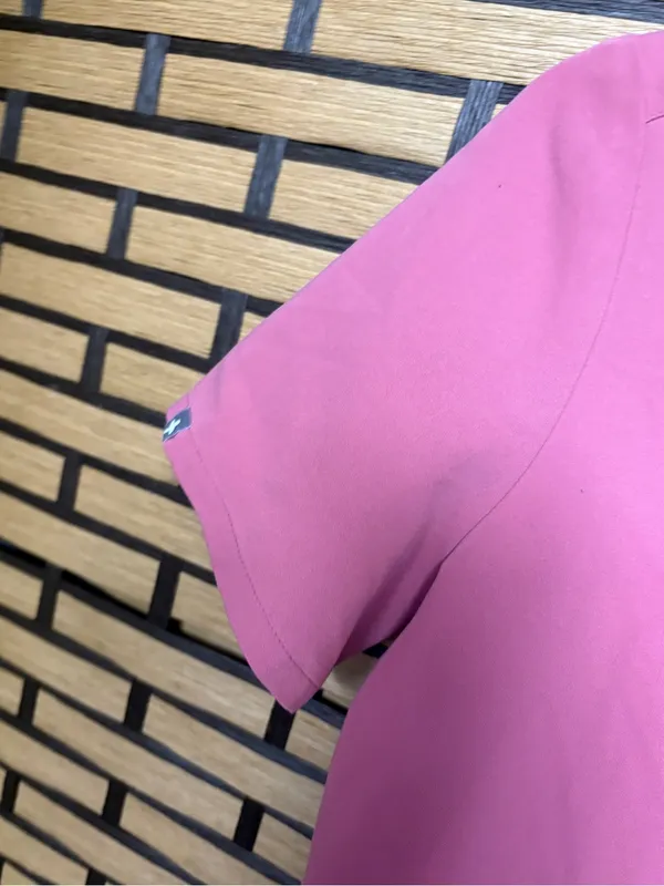 Figs mauve pink technical collection scrub top size small - Image 4