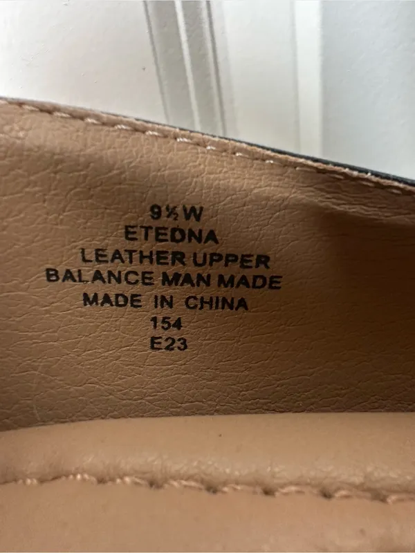 Earth Black Leather Edna Loafer Size 9.5 Wide - Image 8
