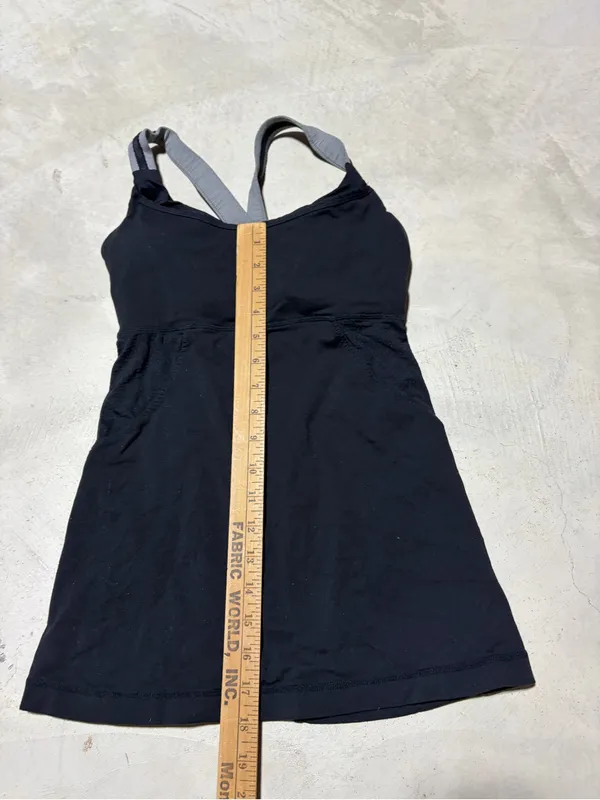 Lululemon Black Tank with built in bra - Image 5