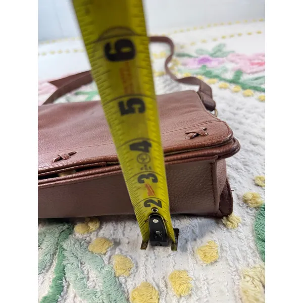 Vintage Brown Pebbled Leather Crossbody Bag Whipstitch Detail Adjustable Strap - Image 10