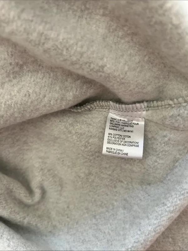 Hallmark Channel Comfy Cozy Merry Gray Sweatshirt, Size XXL, NEW - Image 10