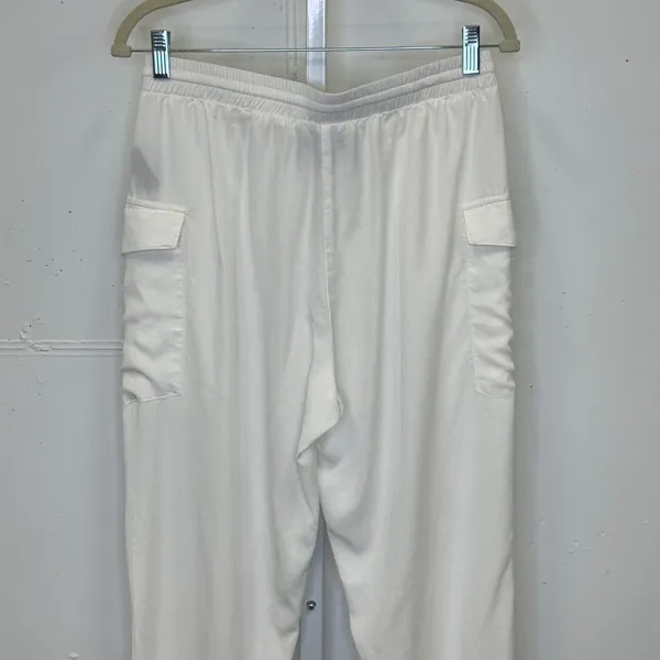 Mags & Pye White Cargo Jogger Pants Women's Medium Elastic Waist Zipper Detail‎ - Image 6
