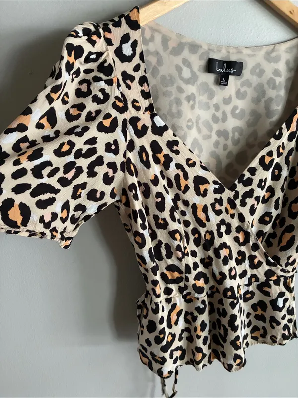 Lulus Leopard Print Faux Wrap Peplum Top Puff Sleeve Size Large - Image 4