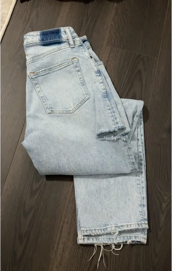 Abercrombie High-Rise Curve Love Jeans - Image 2