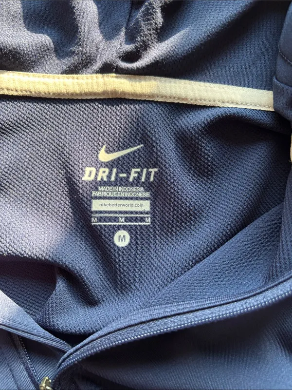 Nike Hooded Running Top Size Medium Quarter Zip Dri-Fit Lightweight Layering - Image 8