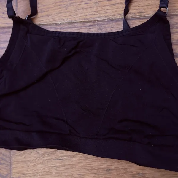 Lucy Black Sports Bra Size M - Image 4