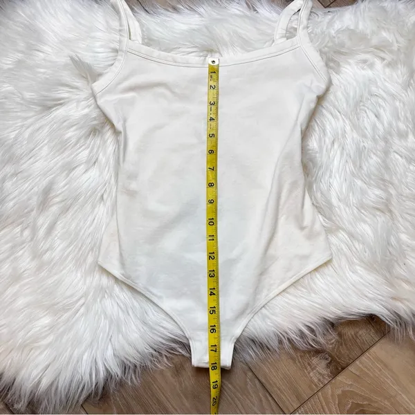 Skims Cotton Jersey Scoop Neck Bodysuit. Size Small. New Without Tags. - Image 11
