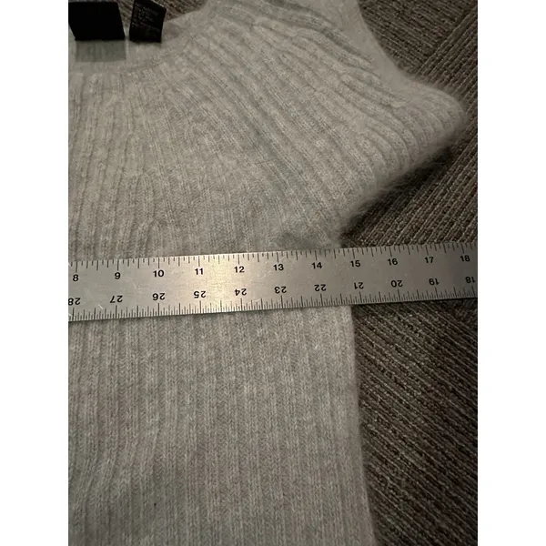 Vintage Tailor B Moss Wool Rabbit Lamb Angora Gray Sweater Scoop Neck SizeSmall - Image 5