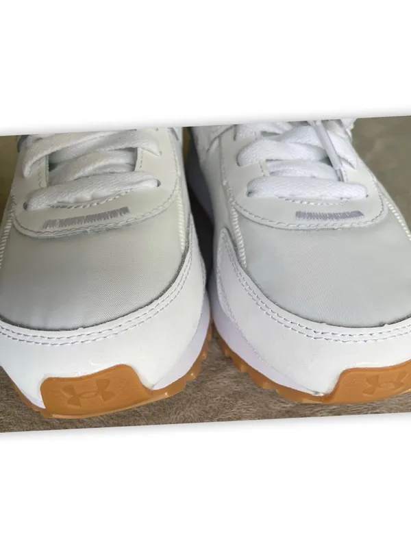 Under Armour Essential Runner White Sneakers Women’s 8 NWOT - Image 5