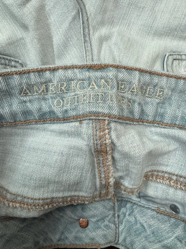 American Eagle Button Fly Patchwork Tomgirl Jeans Size 14 - Image 9