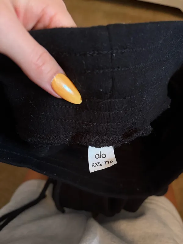 Alo Yoga Jogger Sweatpants Black - Image 4