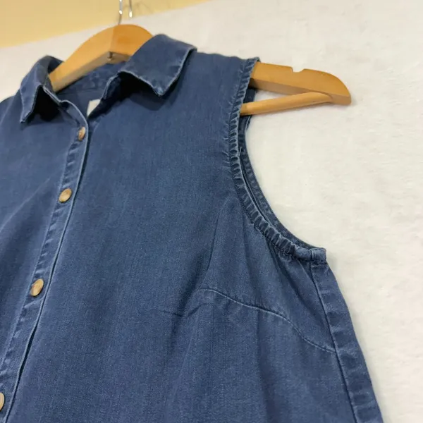 A New‎ Day XS Denim Sleeveless Buttoned Top Casual Boho Resort Capsule Spring - Image 5
