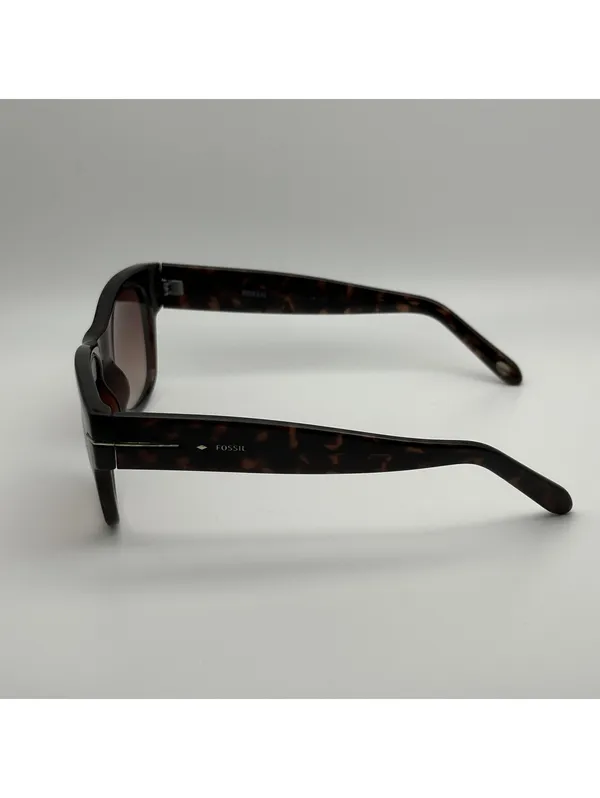Fossil Women's Tortoiseshell Sunglasses with Gradient Lenses - Image 5