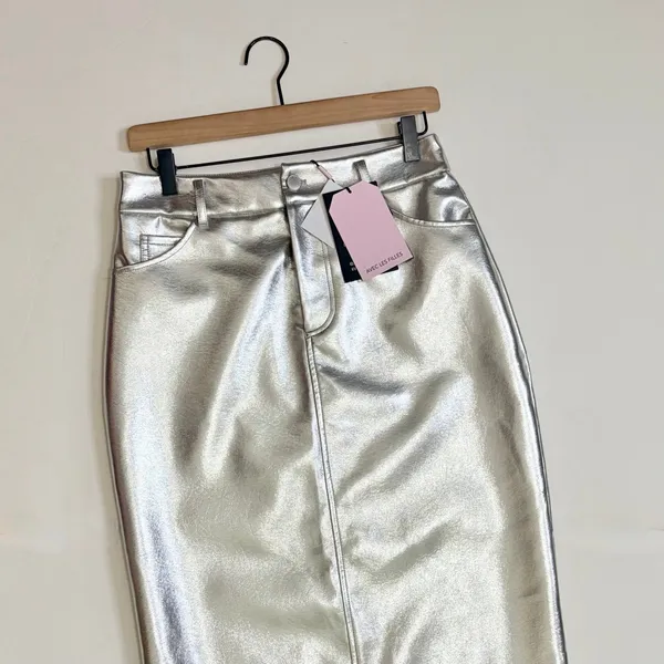 NWT!! AVEC LES FILLES Shimmering Silver Pencil Skirt Metallic Pockets Medium - Image 3