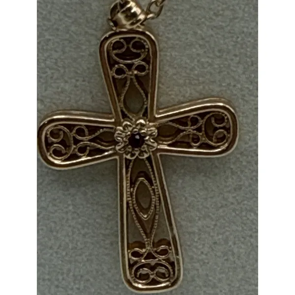 Sarah Coventry Vintage Gold Tone Filigree Cross Necklace Red Rhinestone 18‎ Inch - Image 2