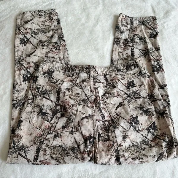 BDG Urban Outfitters Camo Jeans Slim Straight Size 31 - Image 7