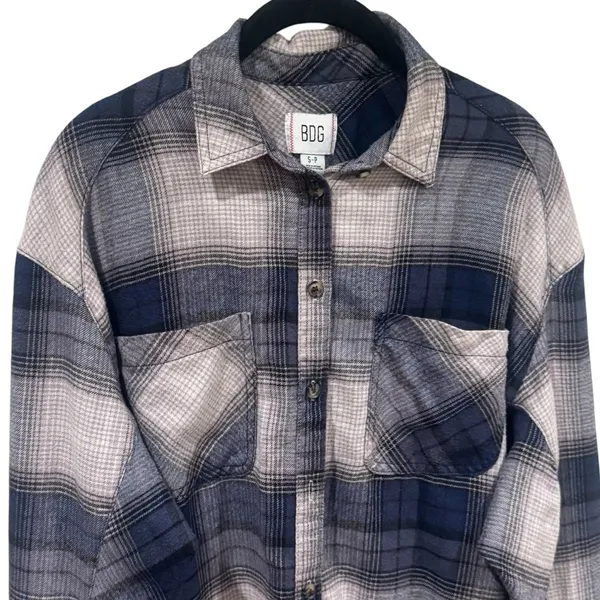 BDG Urban Outfitters Blue and Grey Plaid‎ Oversized Flannel Top Size S - Image 3