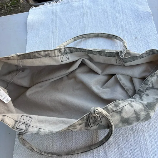 Alo Yoga Tie-Dye Shopper Tote - Image 3