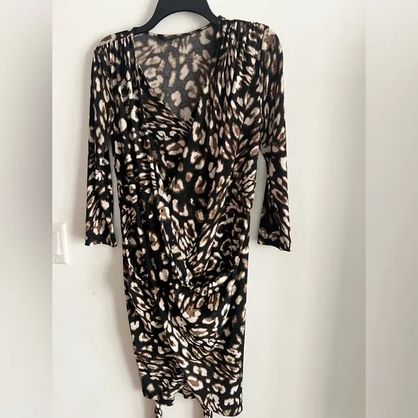 BCBGMAXAZRIA Zaria Wrap Dress Leopard Print Tie Waist 3/4 Sleeve Size S - Image 5