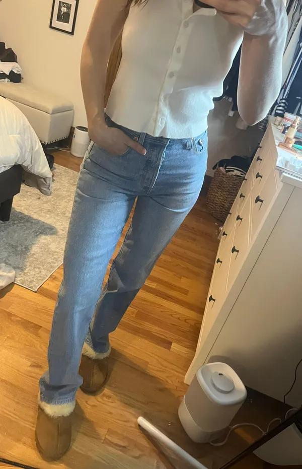 Aritzia Levi Jeans - Image 4