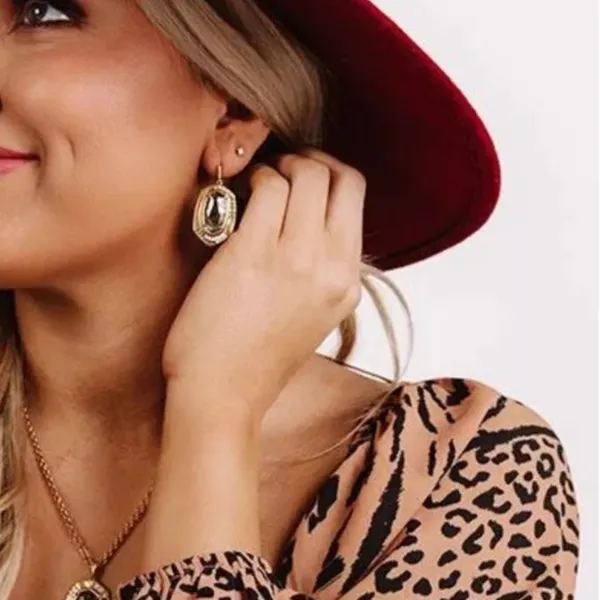 NWOT Kendra Scott Anna Vintage Gold Drop Earring In Black Pyrite - Image 2