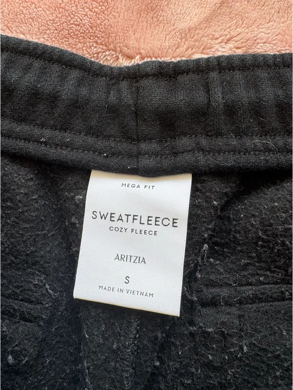 Aritzia Fleece Cozy Sweatpants Mega Cargo - Image 3
